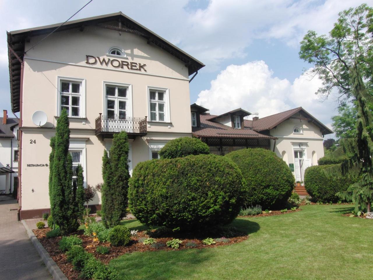 Hotel Dworek*** 斯凯尔涅维采 外观 照片