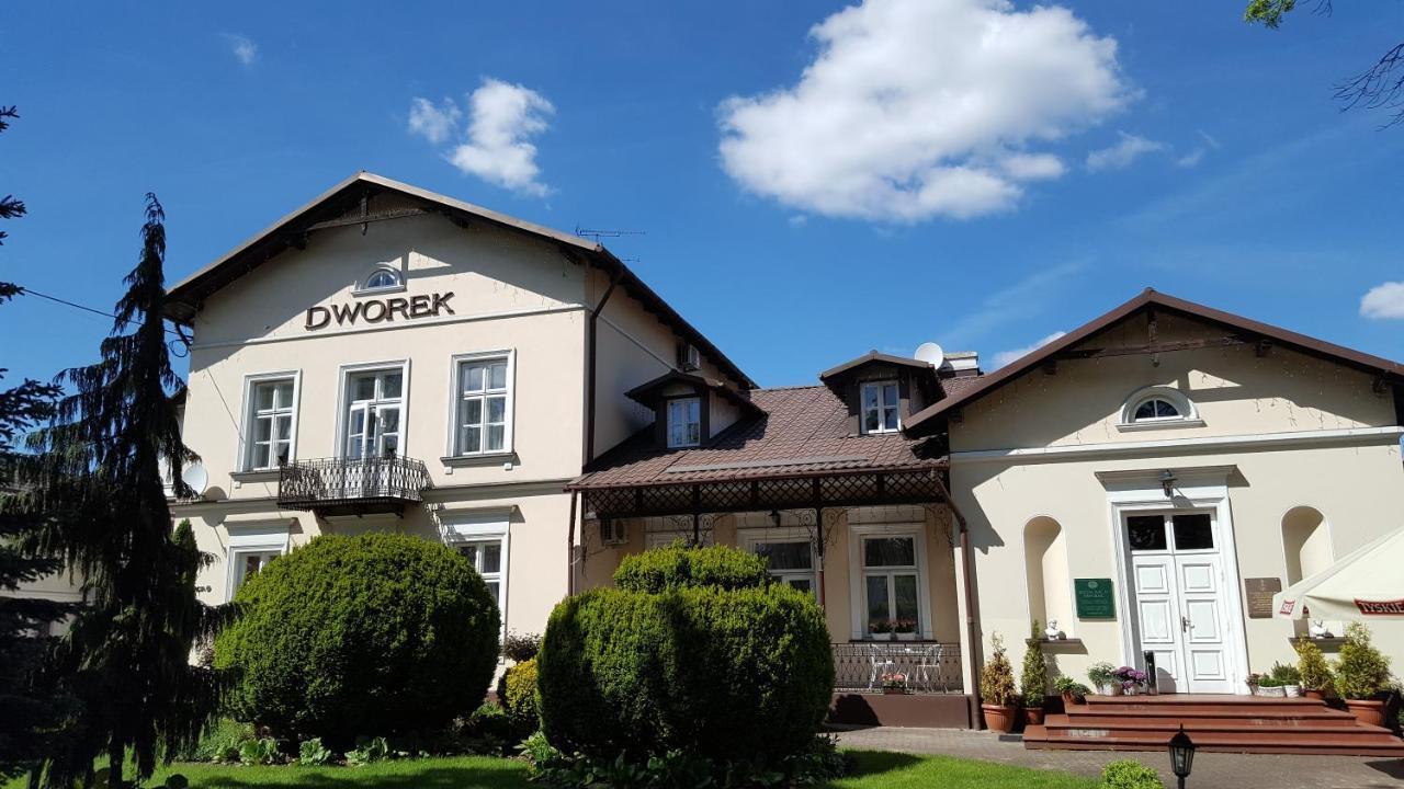 Hotel Dworek*** 斯凯尔涅维采 外观 照片